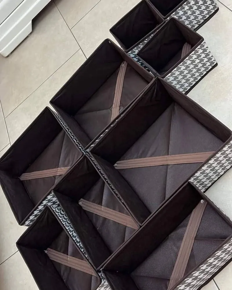 boites de  rangement pour vetements